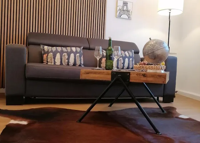 Stilvolle Wohnung An Der Alten Mainbruecke